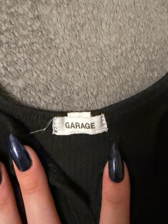 Garage Black Ribbed Scoop Tank - Picture 2 of 2